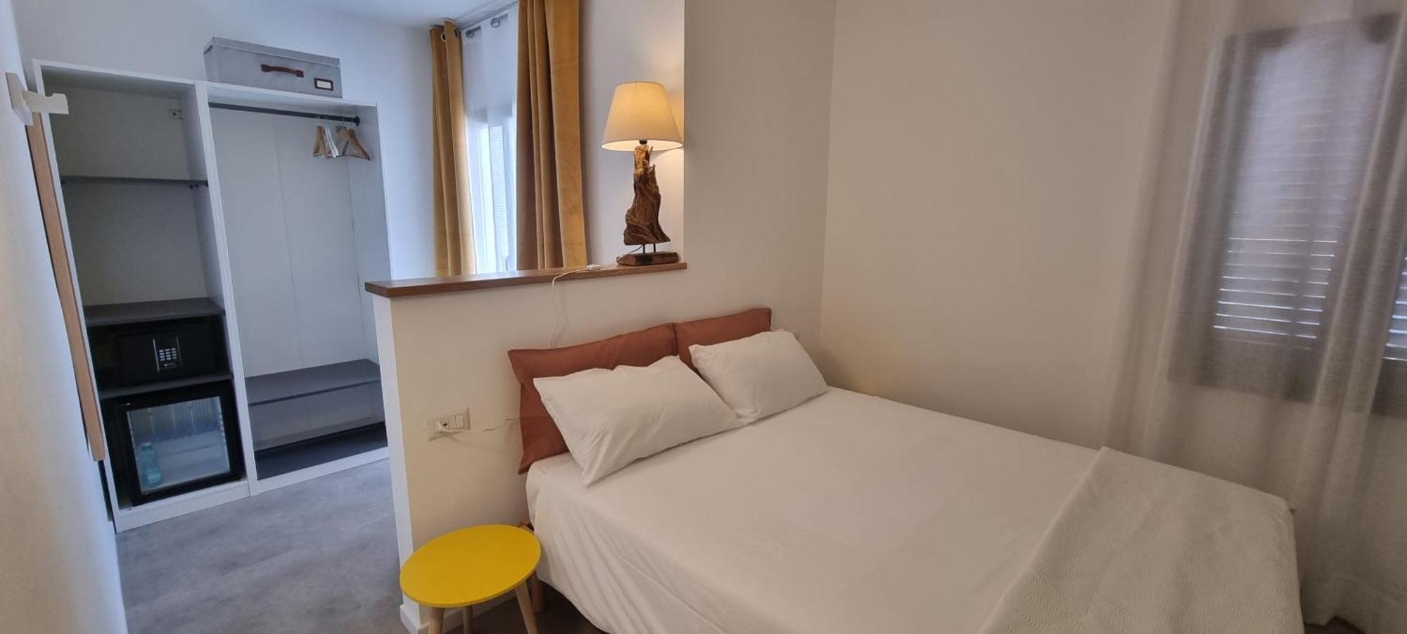 Anthias Rooms Affittacamere Порто-Сан-Паоло Екстер'єр фото